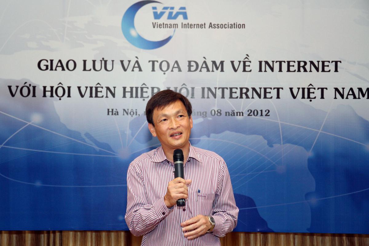 1 Vu Hoang Lien