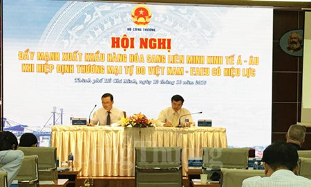TD - Kim ngach TM 2 chieu VN - Lien minh kT se dat 10 ty USD Custom