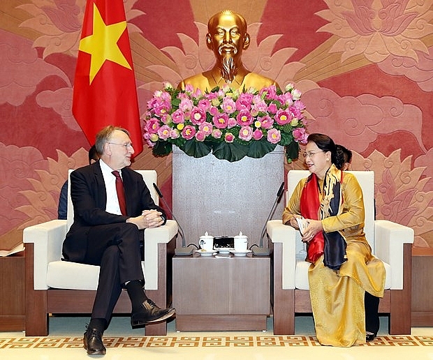 vn 1